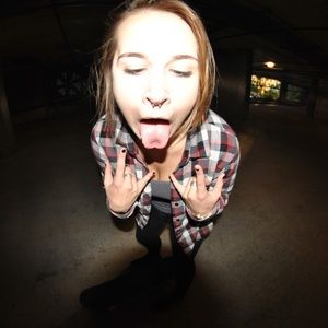 Meet your Posher, Dallis